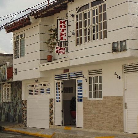 Hotel Ciudad Senora Buga Buitenkant foto