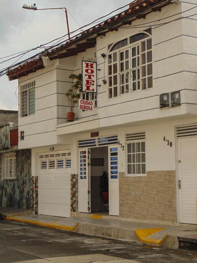 Hotel Ciudad Senora Buga Buitenkant foto