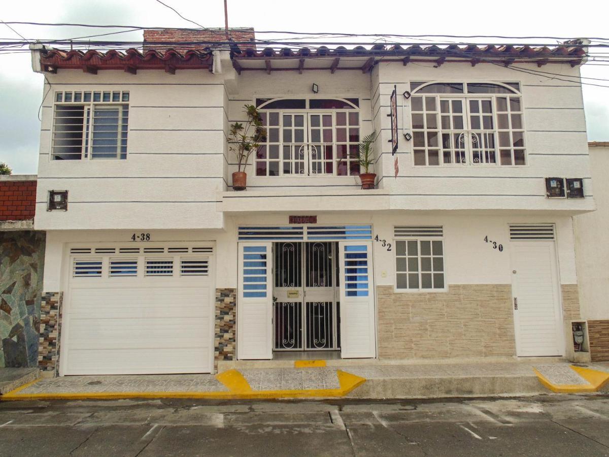 Hotel Ciudad Senora Buga Buitenkant foto