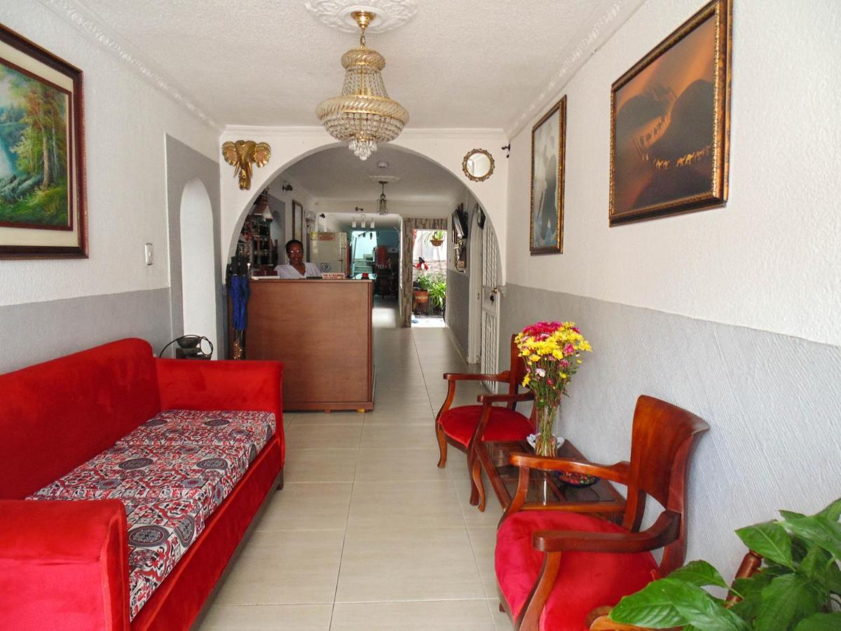 Hotel Ciudad Senora Buga Buitenkant foto